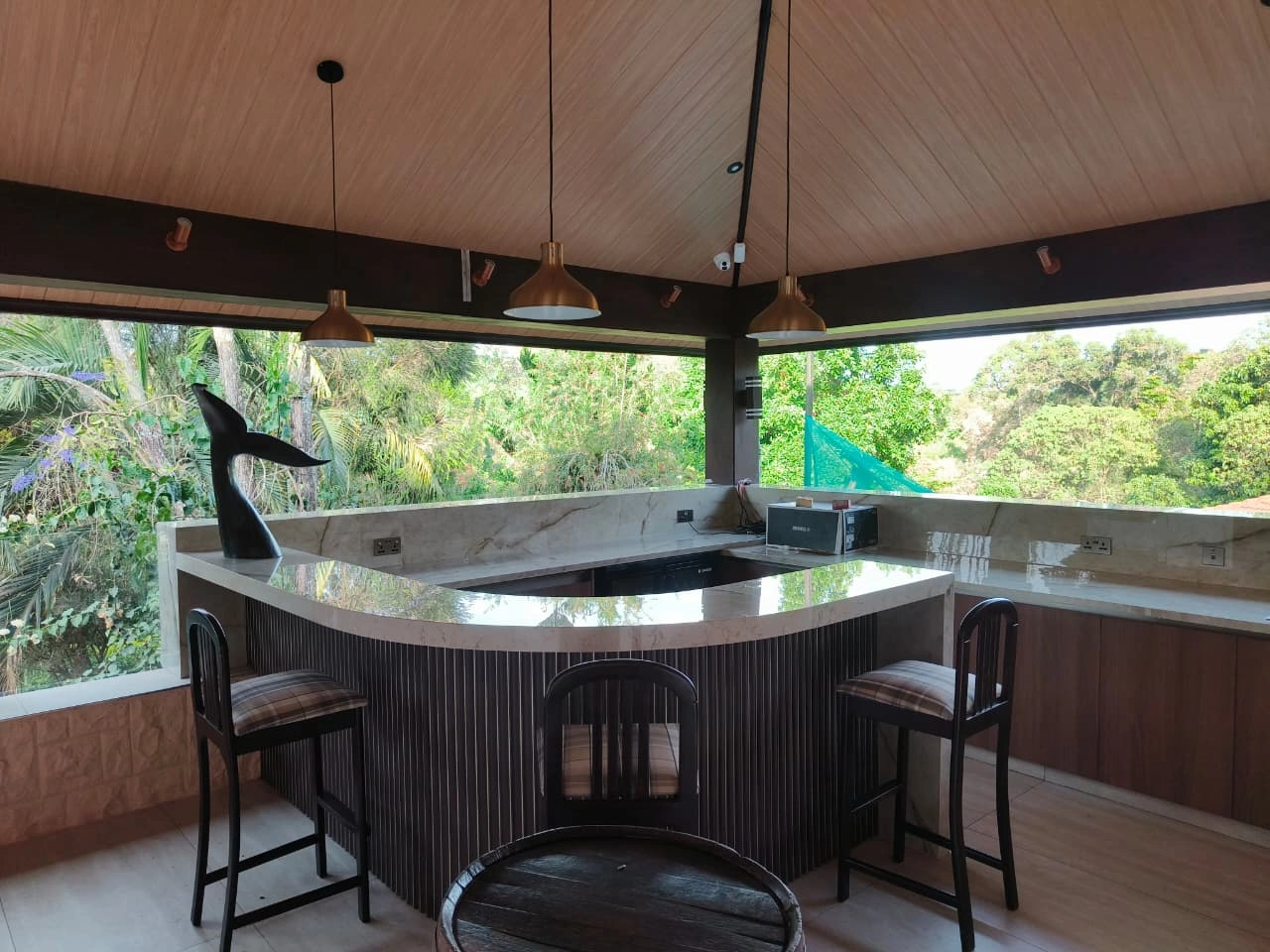 Balcony Lounge Side View