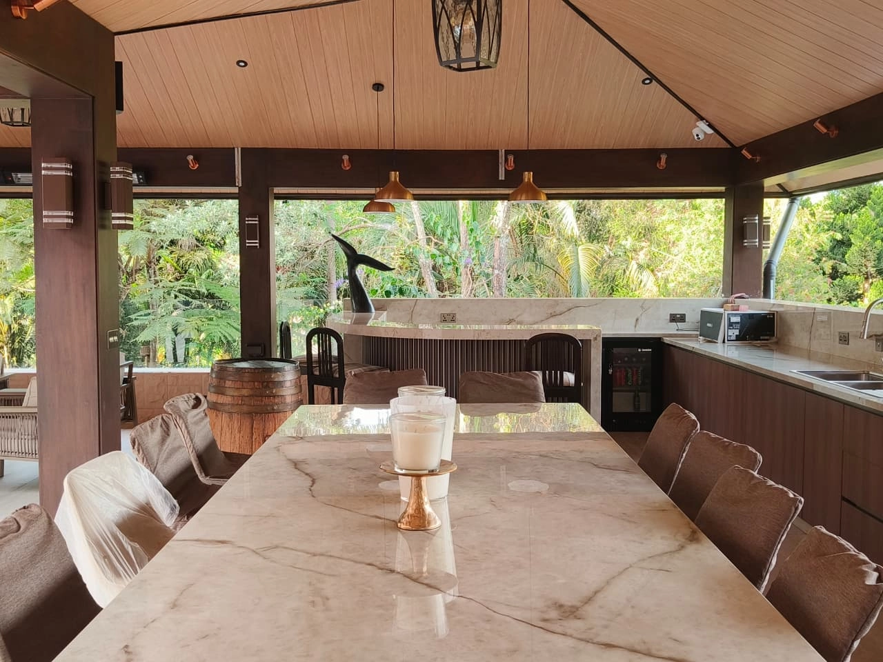 Balcony Lounge Final View